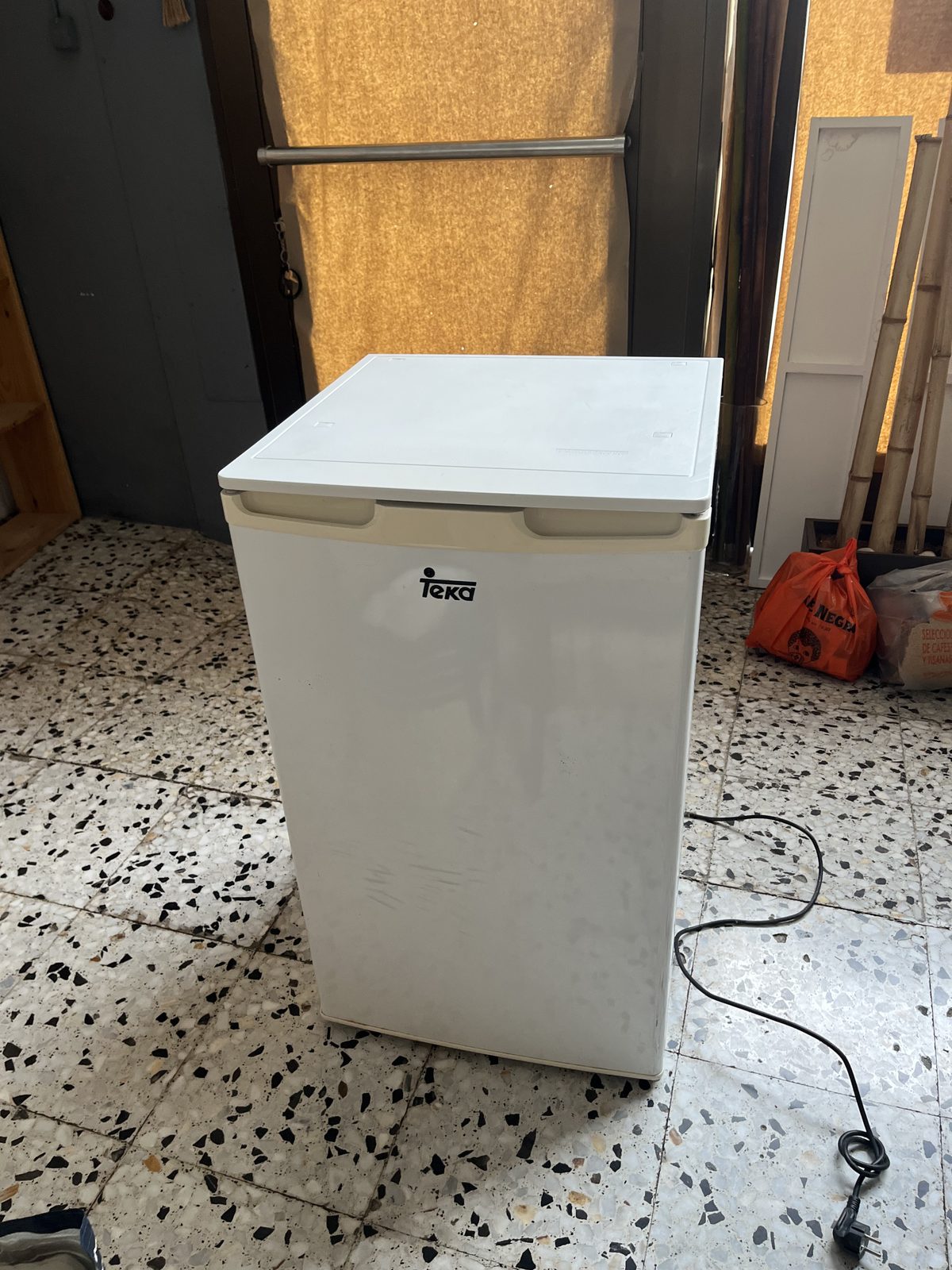 Frigorífico pequeño Teka con congelador