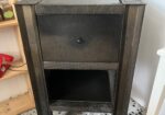 Burdinazko mahai osagarria tiraderarekin
