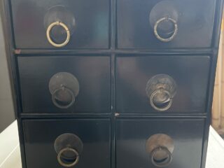 Mueble de 6 cajones cuadrados
