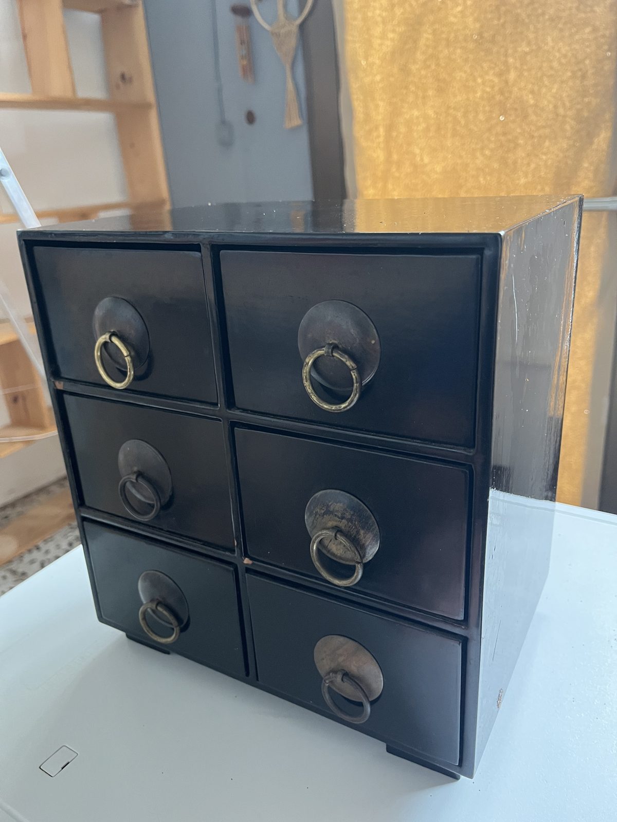 Mueble de 6 cajones cuadrados