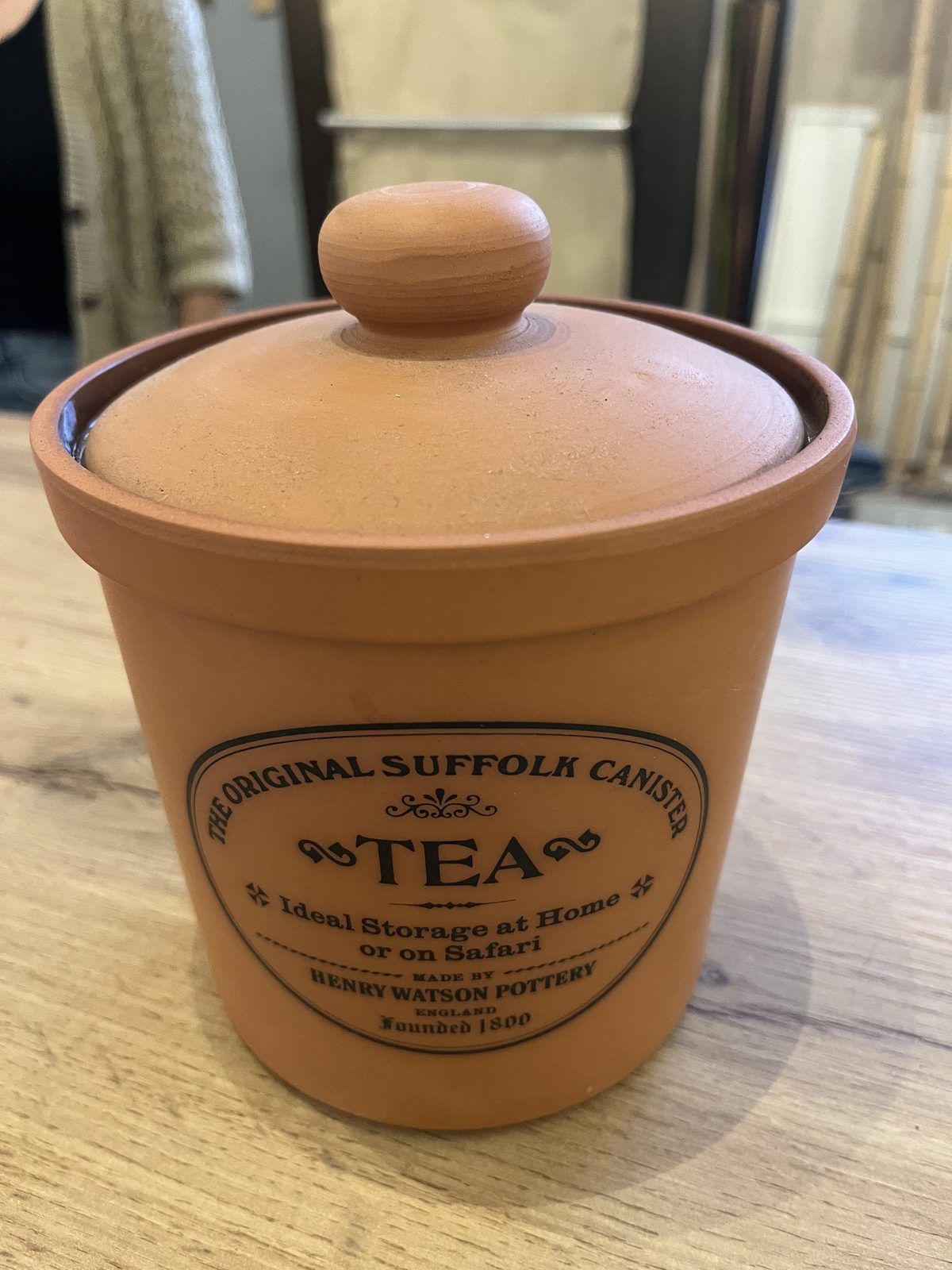 Tarro de barro para té